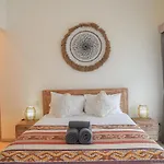 Villa White Karma