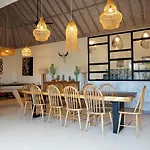 Villa White Karma