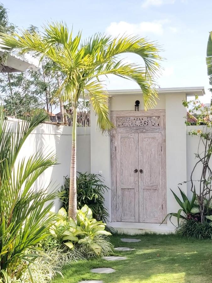 Villa White Karma *