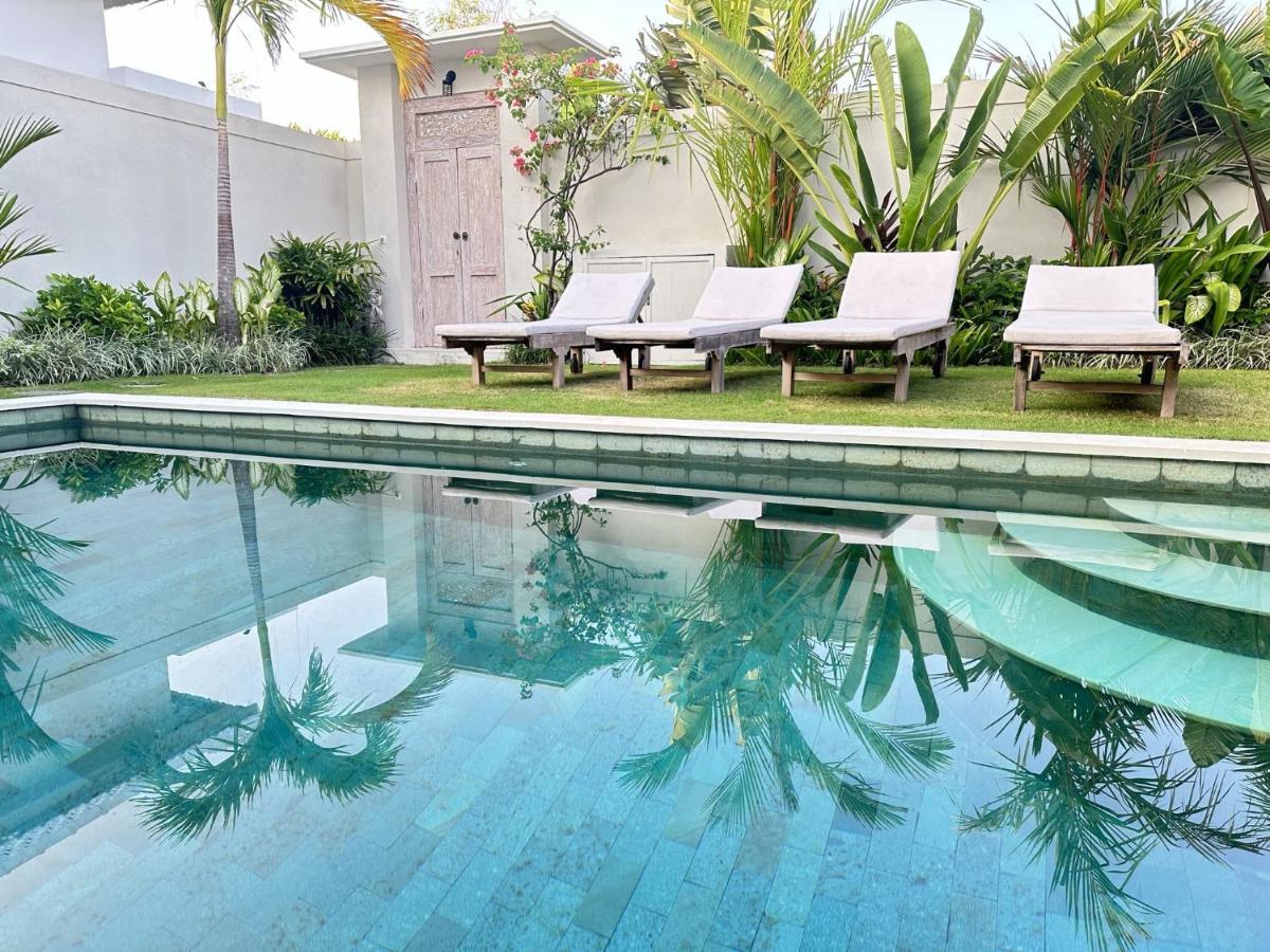 White Karma Seminyak (Bali)